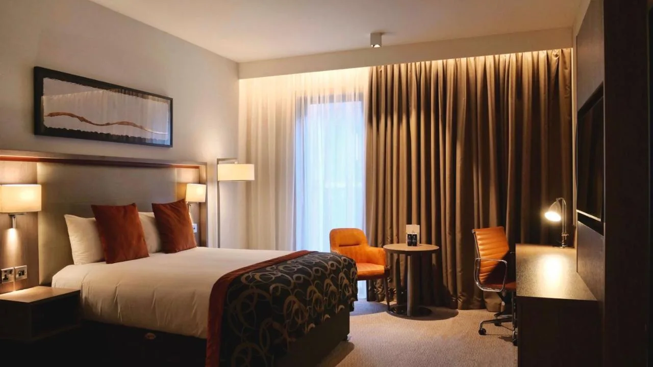 Deluxe Double Room (Accessible Features)