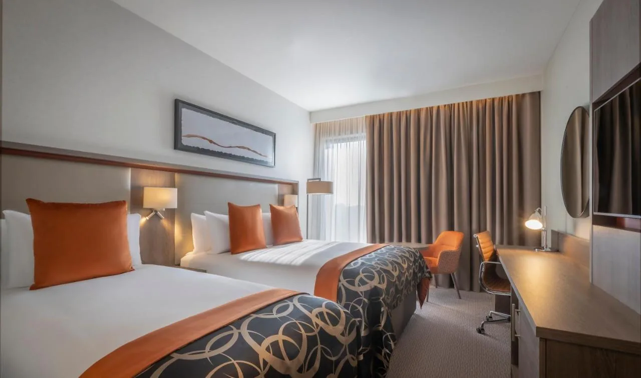 Deluxe Double & Single Room
